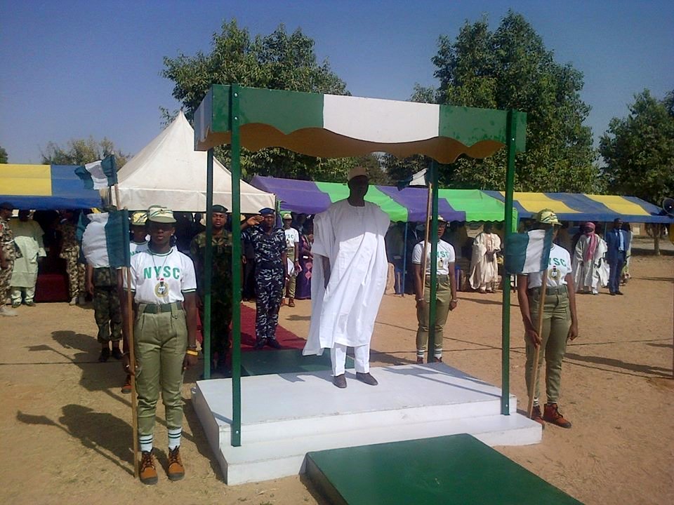 2016 batch b stream 2 corps members takes oath allegiance